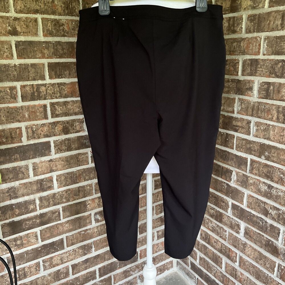 CHICO'S Weekend Black Crop Size 12 Zipper Hand Pockets Cropped Pants Flat Front - Picture 4 of 13